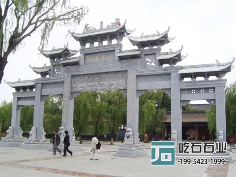 青石牌坊与花岗岩牌坊在石材雕刻制作上有着怎